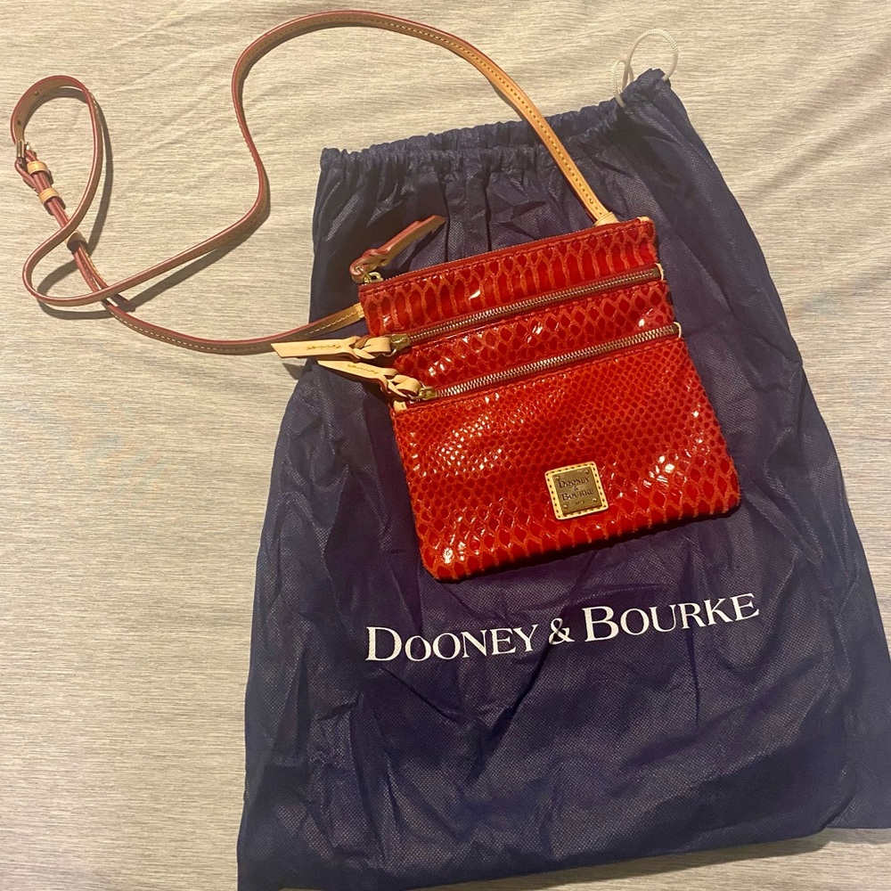 Dooney and Bourke Crossbody with Bag